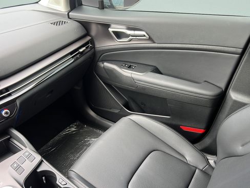 New 2026 Kia Sportage EX w/ EX Panoramic Sunroof Package AWD/4WD image 13
