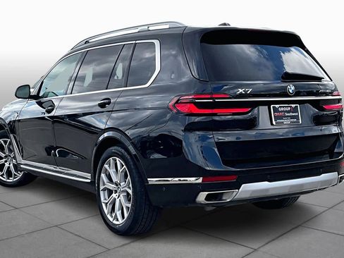 Used 2025 BMW X7 xDrive40i image 11