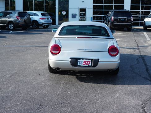 Used 2004 Ford Thunderbird image 7