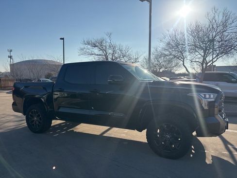 Used 2023 Toyota Tundra Platinum image 4