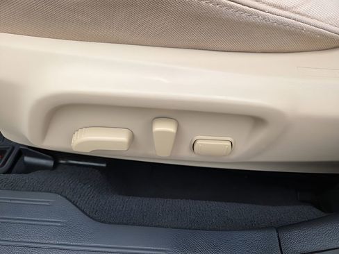 Used 2016 Subaru Outback 2.5i Premium image 17