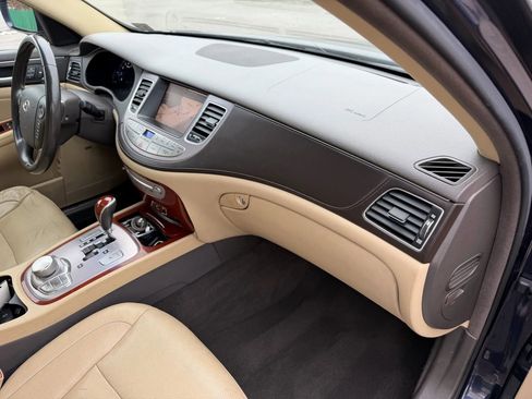 Used 2012 Hyundai Genesis 3.8 w/ Premium Pkg image 15