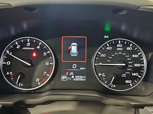 Used 2024 Subaru Crosstrek 2.0i Premium AWD/4WD image 21
