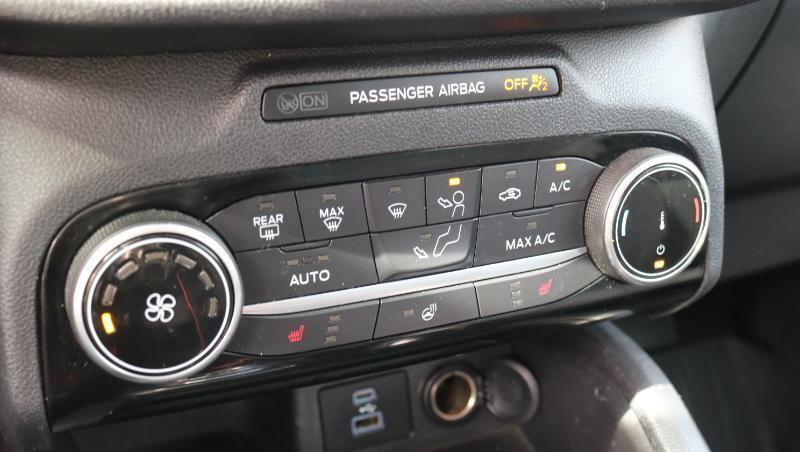 Used 2022 Ford Escape SE w/ Cold Weather Package AWD/4WD image 17