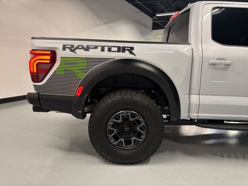Used 2025 Ford F150 Raptor w/ Equipment Group 803A Raptor R AWD/4WD image 10