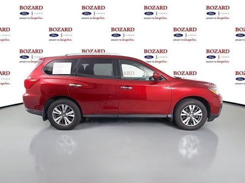 Used 2020 Nissan Pathfinder SV FWD image 9