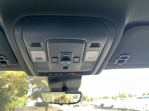 New 2025 Chevrolet Suburban High Country w/ LPO, Get Active Package image 31