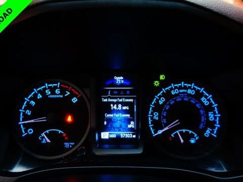 Used 2023 Toyota Tacoma TRD Off-Road w/ Technology Package AWD/4WD image 13