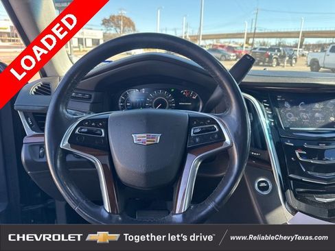 Used 2019 Cadillac Escalade ESV Premium Luxury image 19
