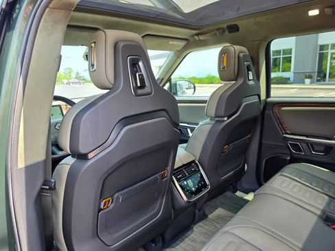 Used 2023 Rivian R1S Launch Edition AWD/4WD image 35