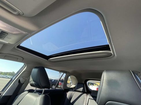Used 2023 Toyota RAV4 Limited w/ Limited Grade Weather Package FWD image 17