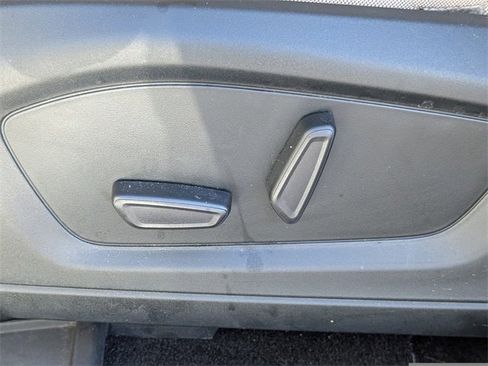 Used 2020 Ford Explorer 2WD image 21