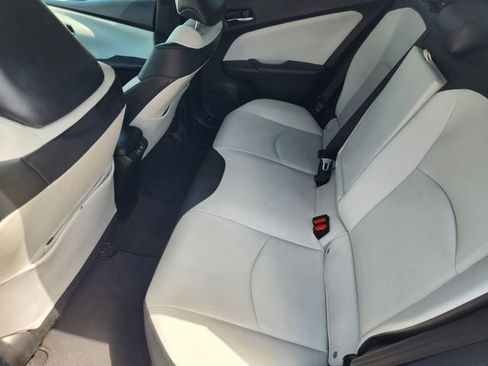 Used 2019 Toyota Prius Limited FWD image 31