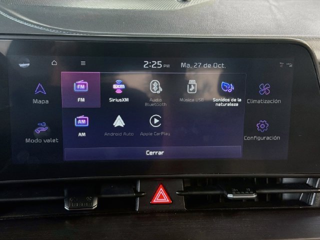 Used 2025 Kia Sportage EX FWD image 15