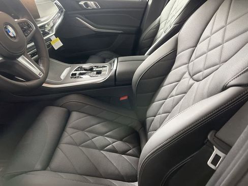 Certified 2024 BMW X5 xDrive40i w/ M Sport Package image 9