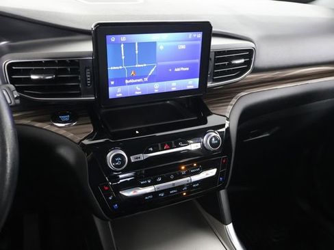 Used 2023 Ford Explorer Limited AWD/4WD image 24