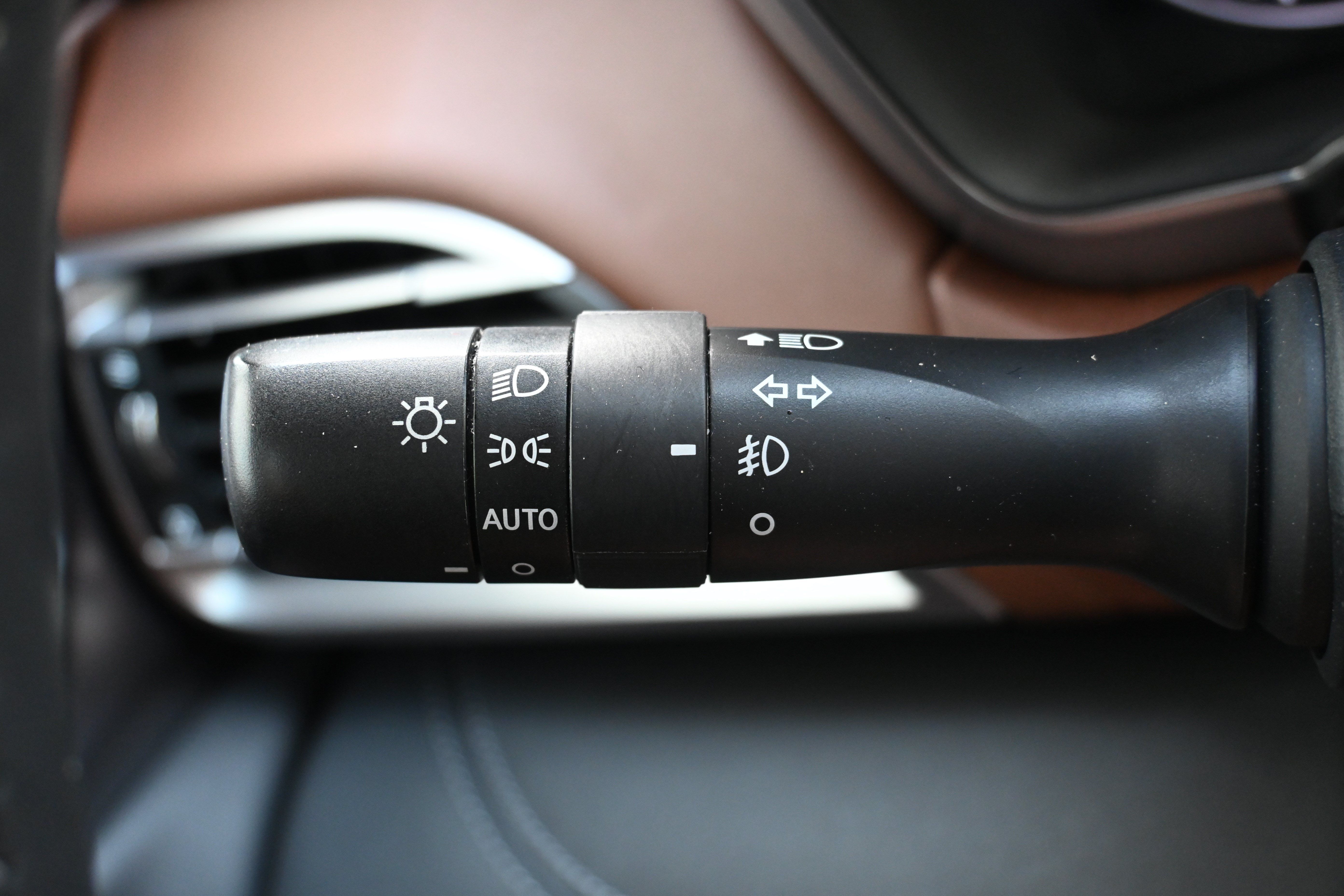 Certified 2023 Subaru Outback Touring XT AWD/4WD image 29
