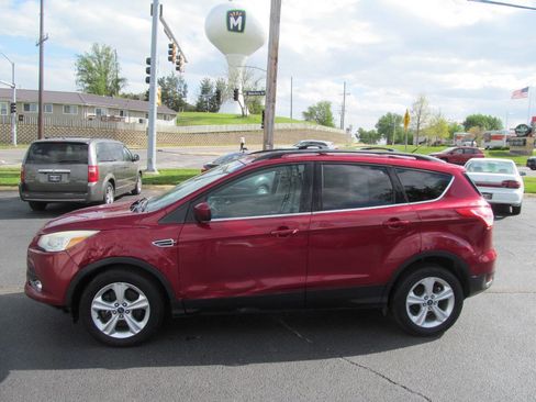 Used 2013 Ford Escape SE AWD/4WD image 2