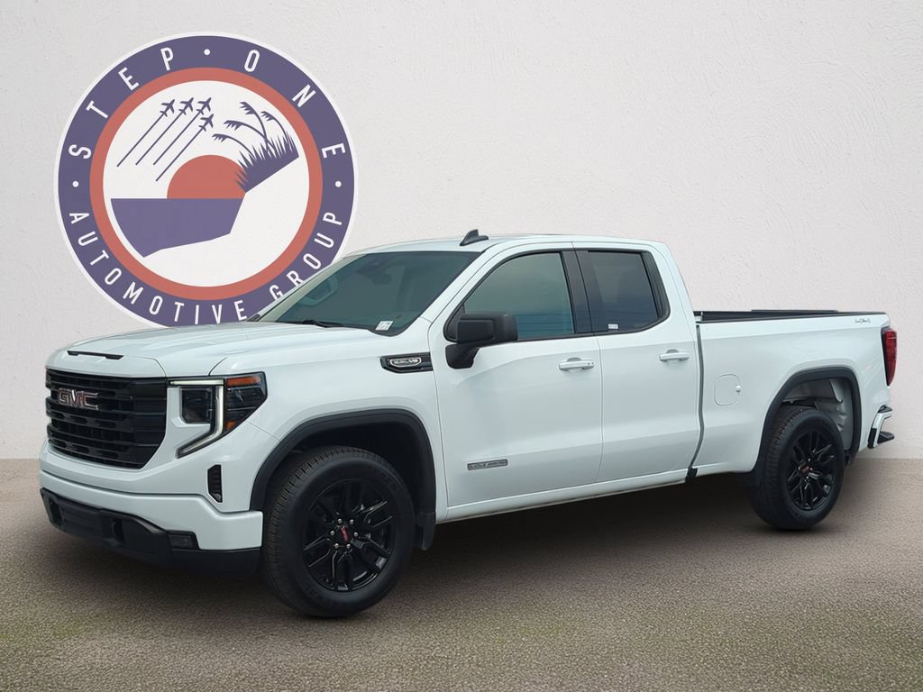 Used 2025 GMC Sierra 1500 Elevation AWD/4WD image 1