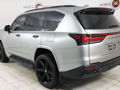 Used 2023 Lexus LX 600 F Sport w/ Accessory Package (Z1) AWD/4WD image 5
