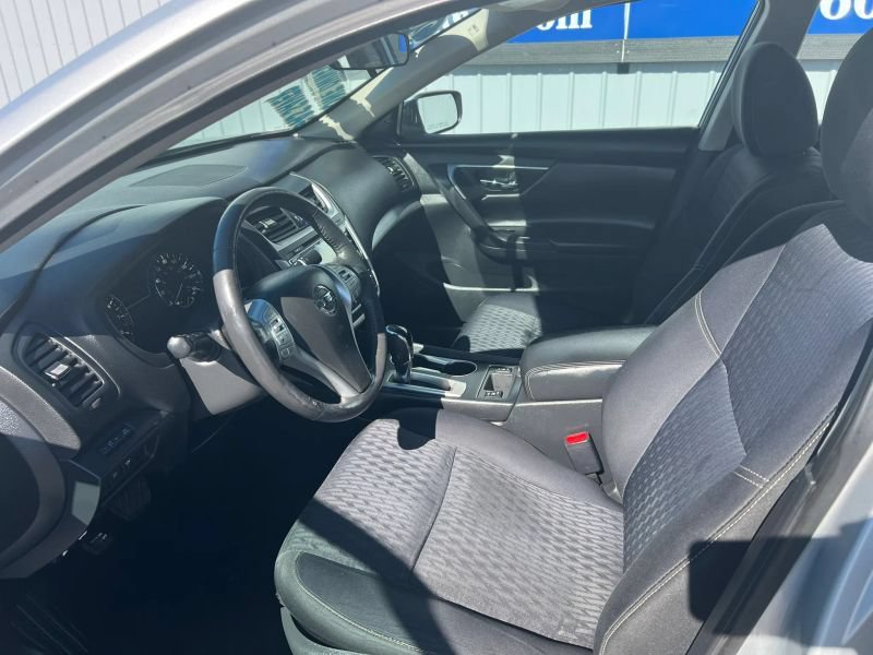 Used 2017 Nissan Altima 2.5 SV FWD image 19
