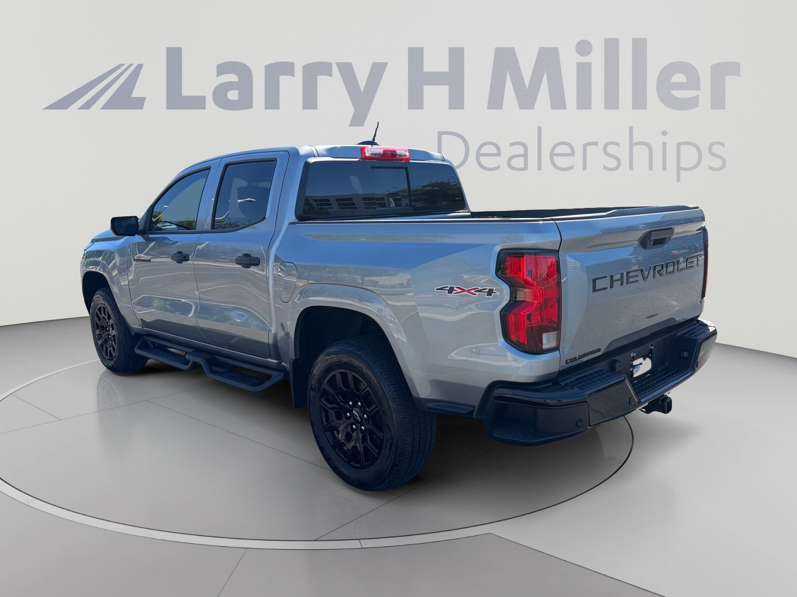 Used 2026 Chevrolet Colorado W/T w/ WT Custom Package AWD/4WD image 3
