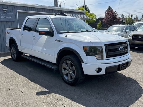 Used 2014 Ford F150 FX4 w/ Equipment Group 402A Luxury AWD/4WD image 6