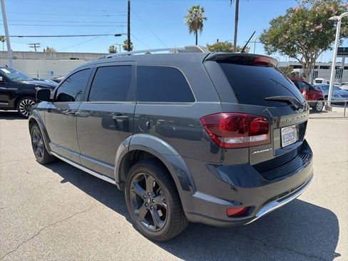 Used 2018 Dodge Journey Crossroad FWD image 5
