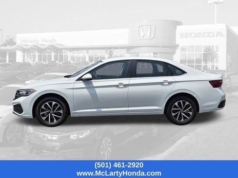 Used 2024 Volkswagen Jetta S FWD image 2
