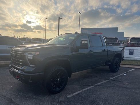 Certified 2025 Chevrolet Silverado 2500 LTZ w/ Trail Boss Package image 4
