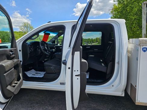 Used 2022 Chevrolet Silverado 3500 W/T w/ WT Convenience Package AWD/4WD image 10
