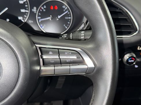 Used 2022 MAZDA MAZDA3 s image 23