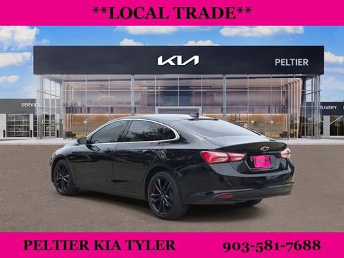 Used 2022 Chevrolet Malibu LT w/ Midnight Edition FWD image 5