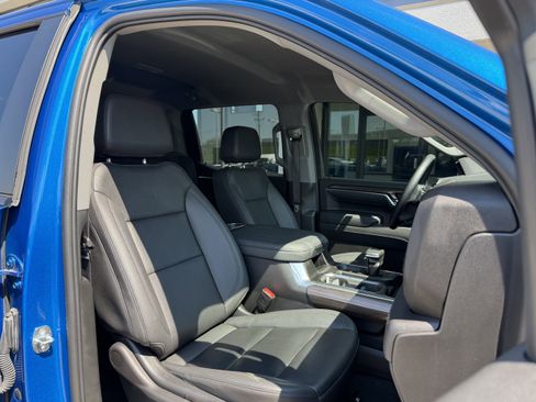 Used 2023 Chevrolet Silverado 1500 LT Trail Boss w/ Convenience Package II image 24