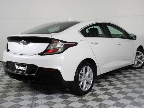 Used 2018 Chevrolet Volt Premier w/ Driver Confidence Package image 7