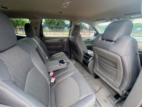 Used 2013 Chevrolet Traverse LS FWD image 13