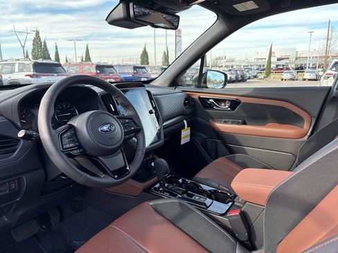 Used 2026 Subaru Forester Touring image 4