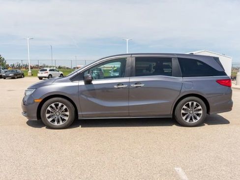 Used 2024 Honda Odyssey EX-L image 4