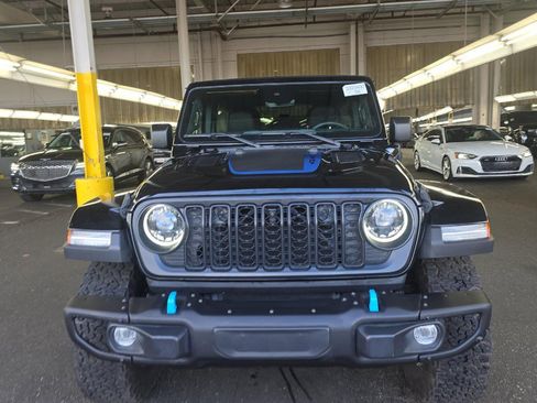 Used 2024 Jeep Wrangler Unlimited Rubicon 4xe AWD/4WD image 3