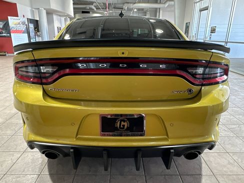 Used 2021 Dodge Charger SRT Hellcat w/ Harman/Kardon Audio Group image 5