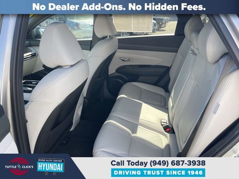 Certified 2025 Hyundai Tucson Limited AWD/4WD image 28