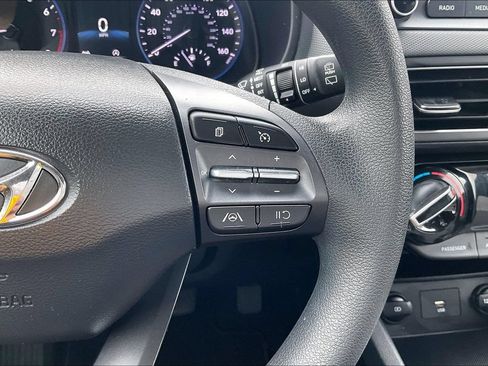 Used 2023 Hyundai Kona SEL AWD/4WD image 18