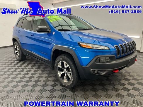 Used 2017 Jeep Cherokee Trailhawk AWD/4WD image 1