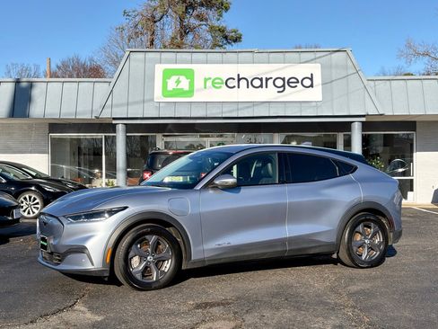 Used 2022 Ford Mustang Mach-E Select image 1