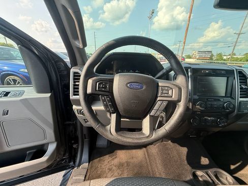 Used 2015 Ford F150 XLT w/ Equipment Group 302A Luxury RWD image 16