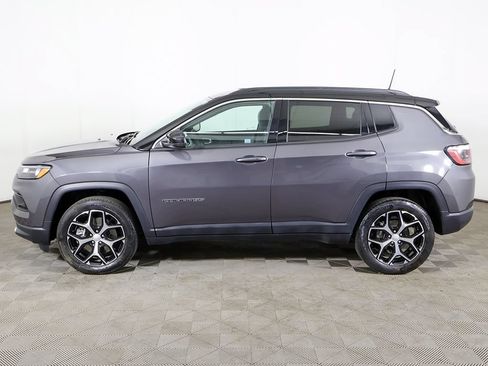 Used 2024 Jeep Compass Limited AWD/4WD image 16