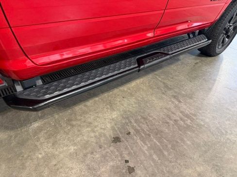 Certified 2024 RAM 2500 Big Horn w/ Night Edition AWD/4WD image 8