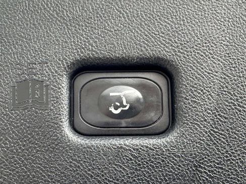 Used 2017 Lincoln MKX Reserve AWD/4WD image 15