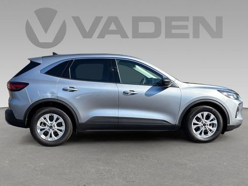 Used 2023 Ford Escape Active image 5
