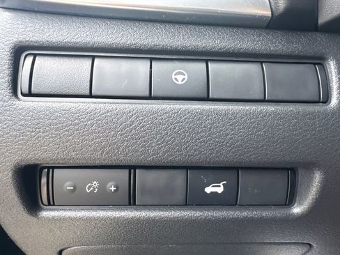 Used 2022 Nissan Rogue SL image 29